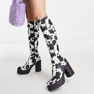 La Moda platform cow print boots